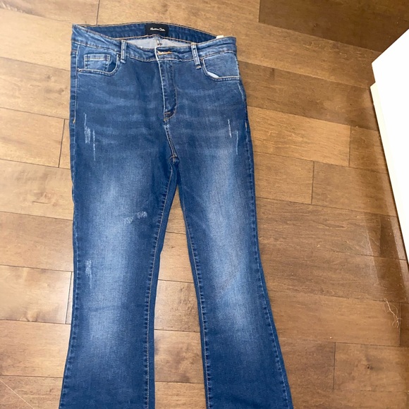 Jean - Picture 2 of 2